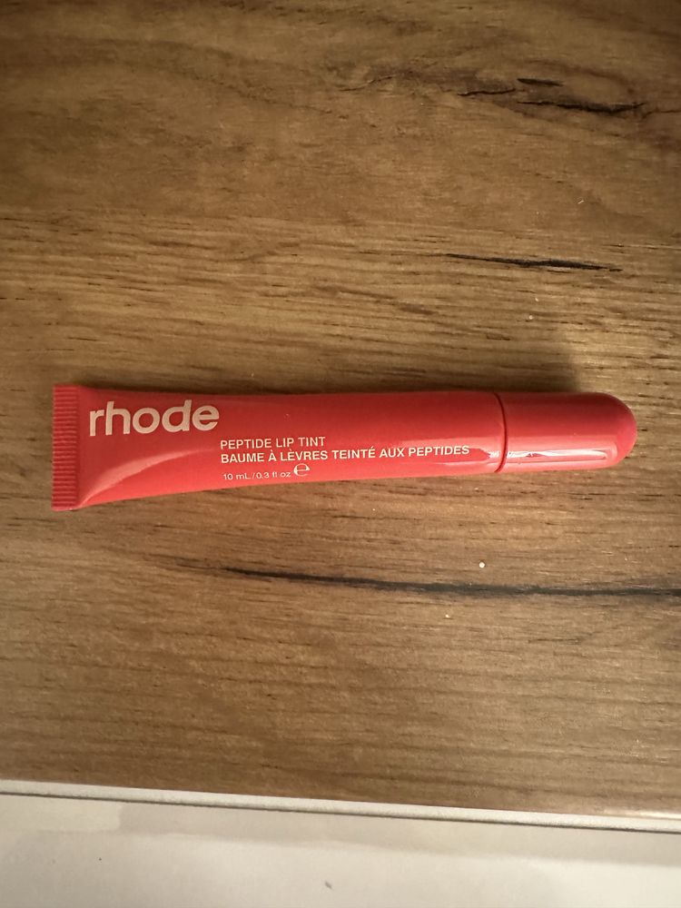 Błyszczyk Rhode odcień Guava Spritz