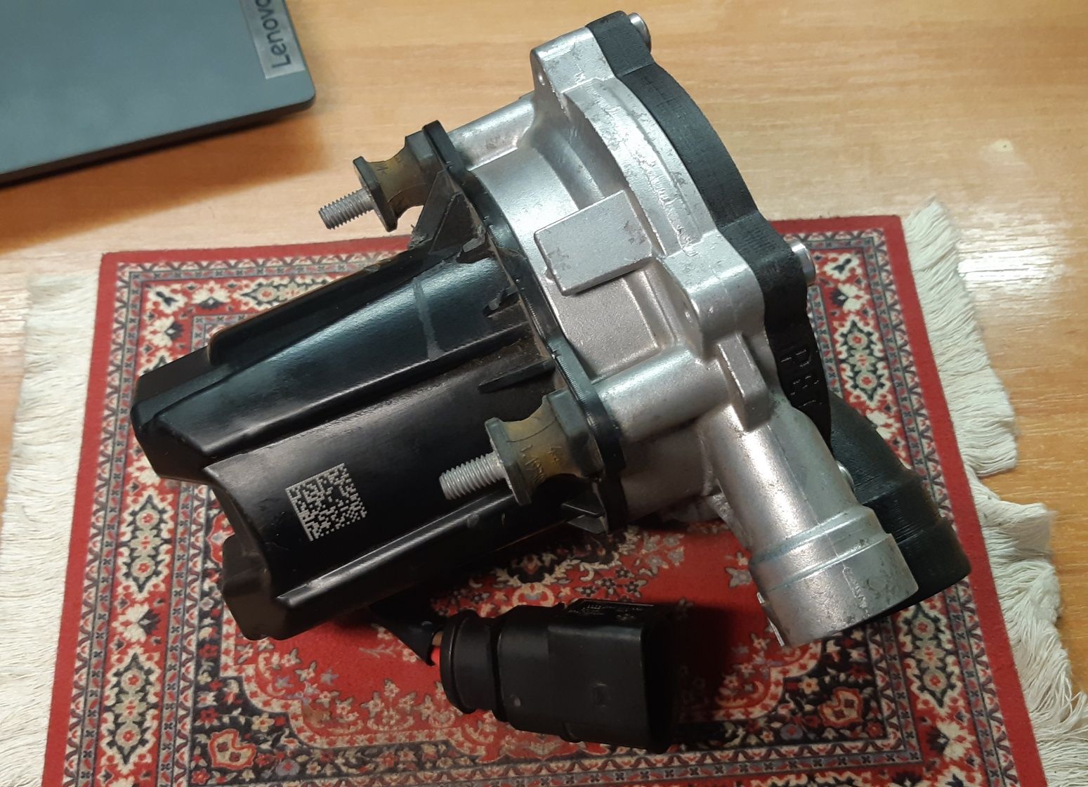 Насос повітряний VAG 04E959231E