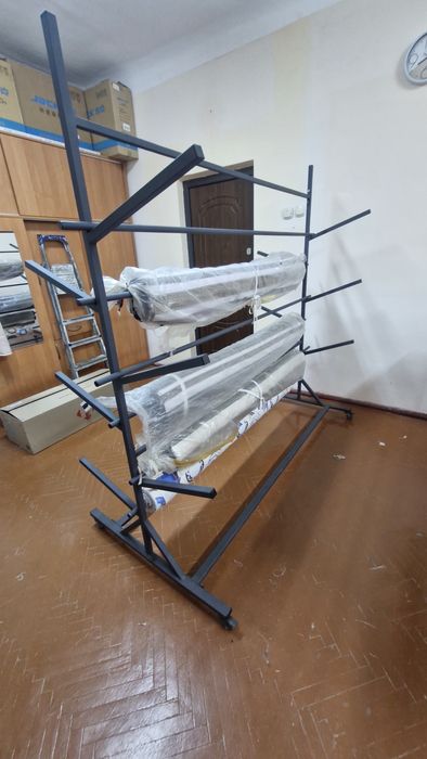 Продам стійку для рулонів