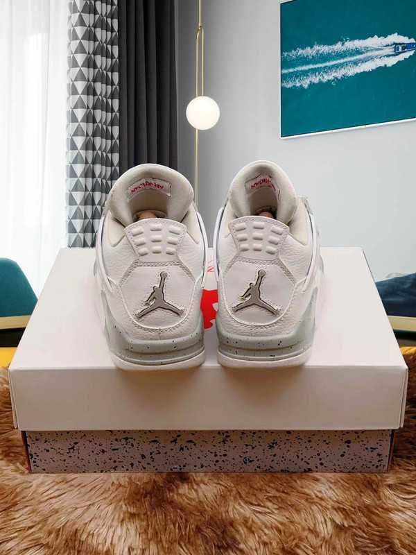 Jordan 4 Retro White Oreo R.42