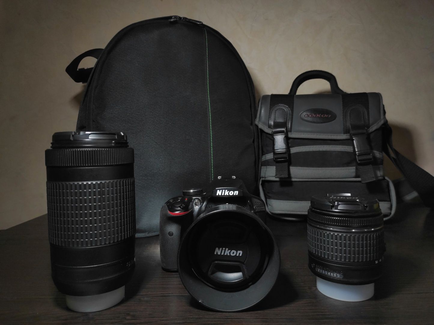 Nikon d3400kit, +70-300mm f/4.5-6.3G ED VR + AF-S 50 mm f/1.8G