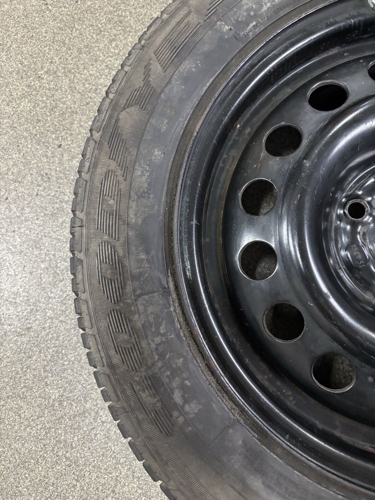 Felga z oponą letnią Renault R14 4x100