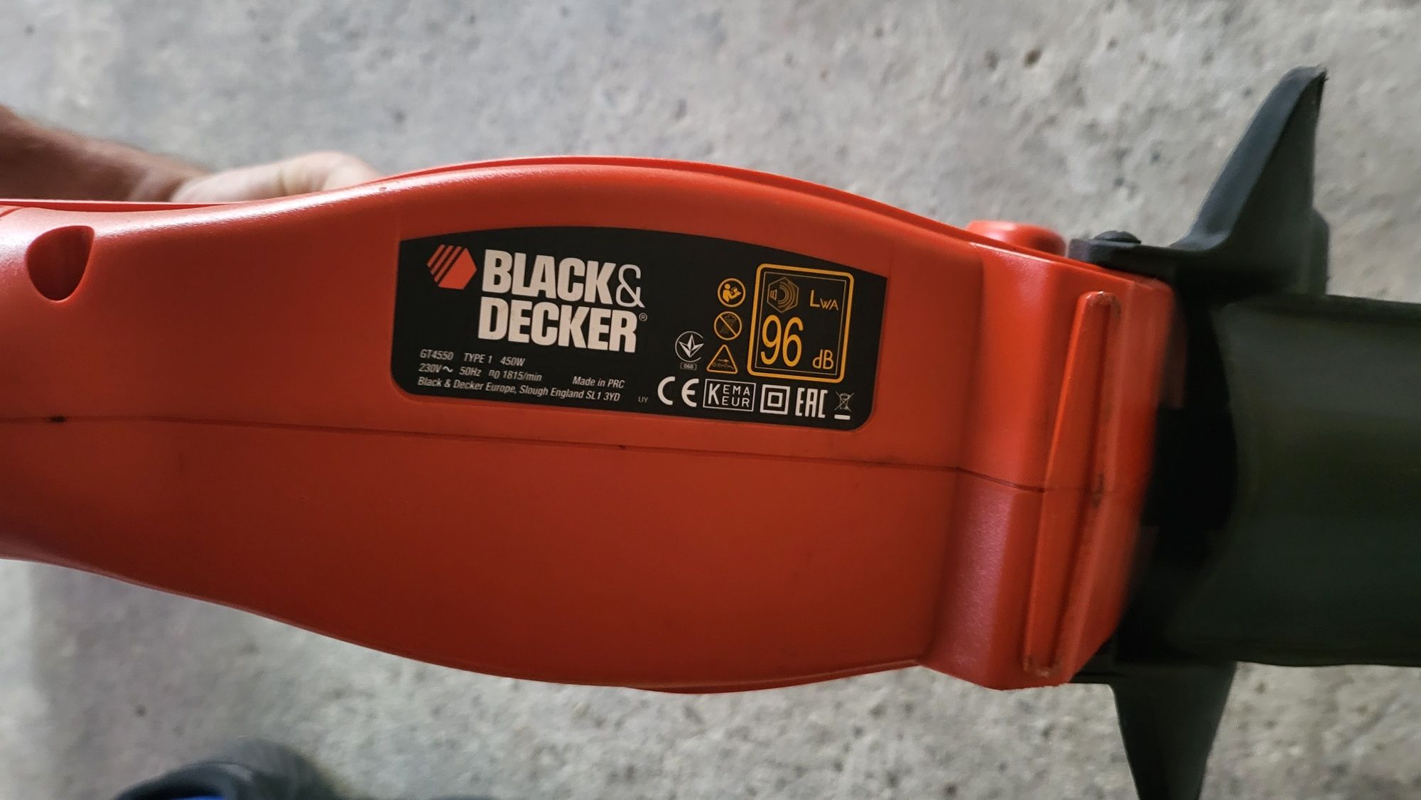 Sekator, nożyce elektryczne do żywopłotu Black&Decker