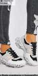 Białe sneakersy z holograficznymi wstawkami