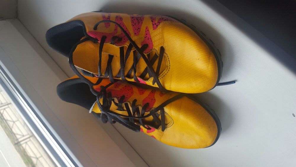 Бутсы футбольные Adidas