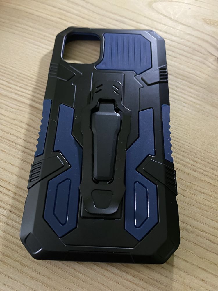 Etui obudowa case  Iphone 11 Pancerna