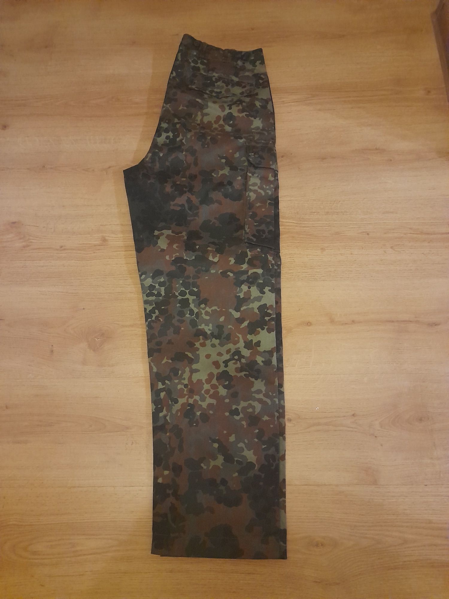 Spodnie flecktarn roz pasa 90cm.