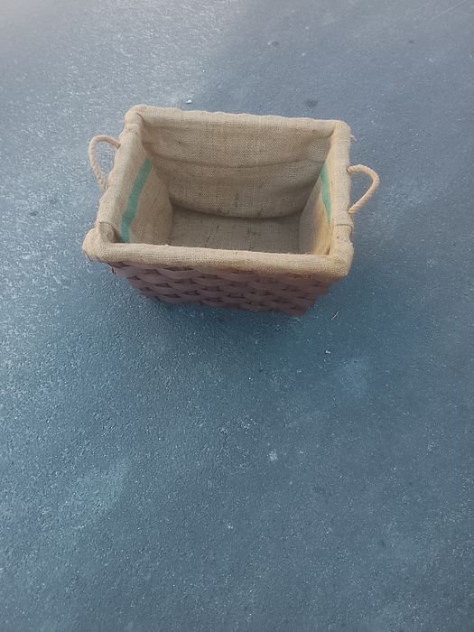 Vendo cestos para lenha
