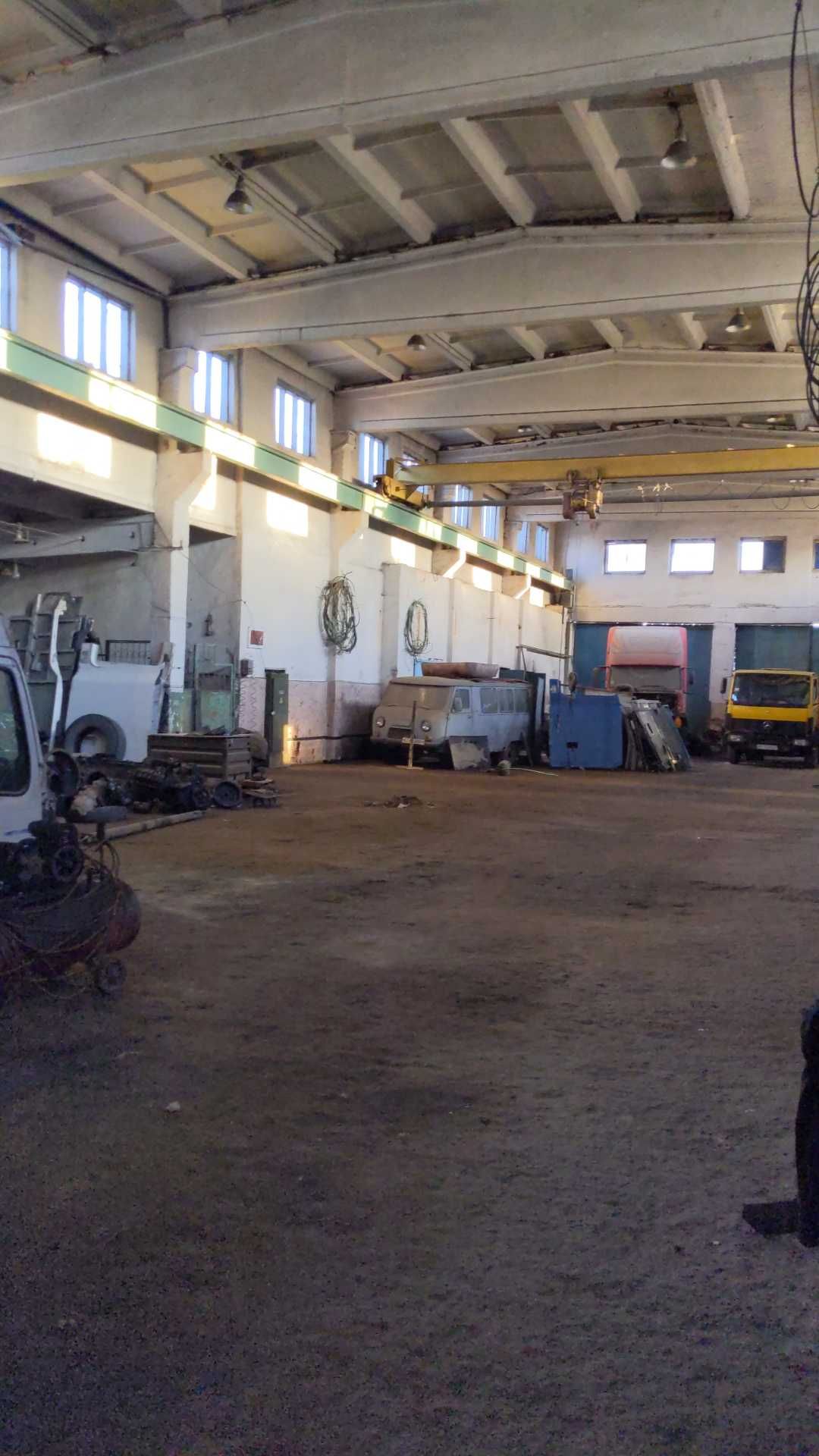 Виробниче приміщення 1500 м2 26 км. від Івано-Франківська