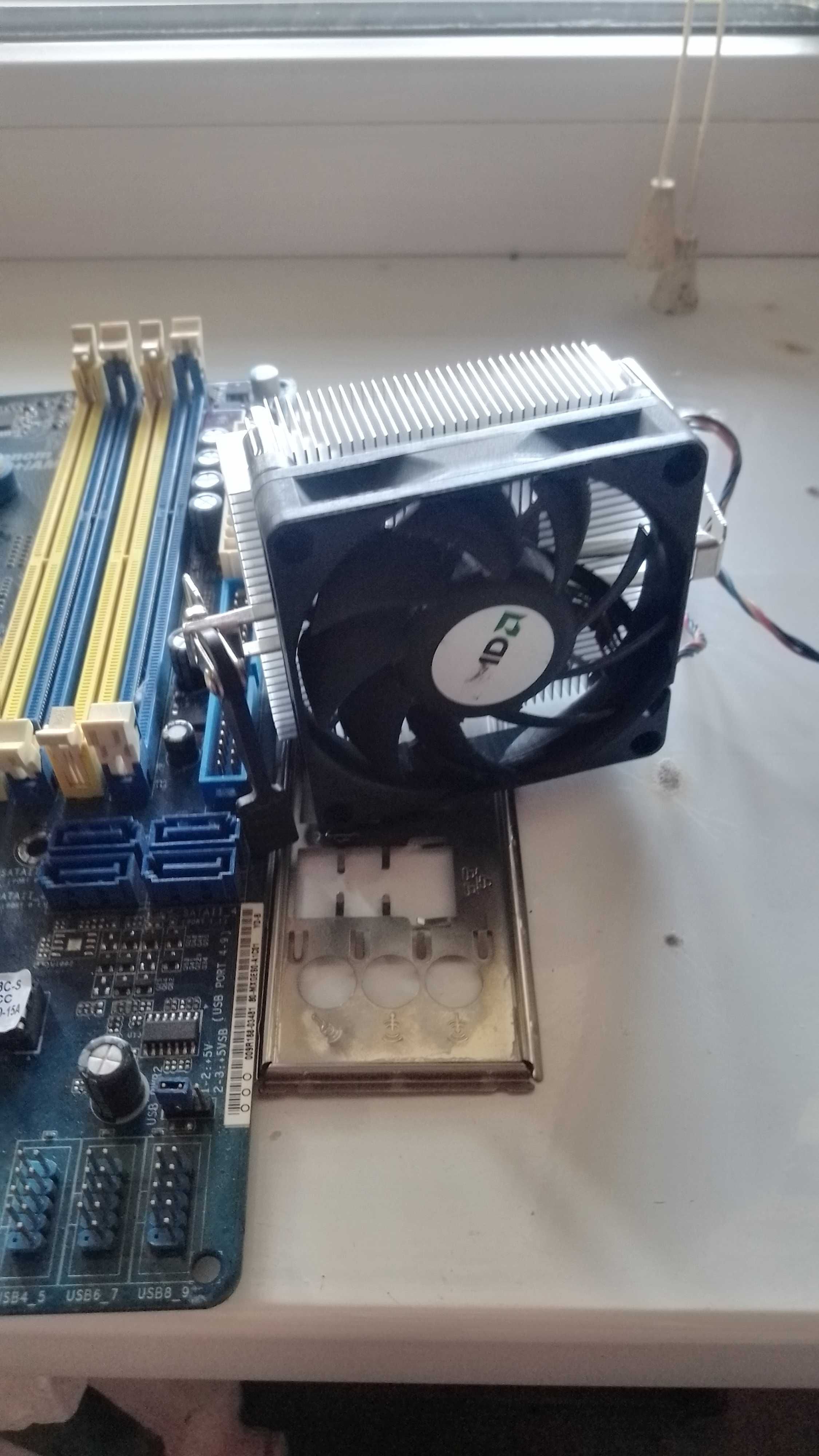 Материнська плата ASRock N68C-S UCC sAM2+ AM3 ddr3 , ddr2