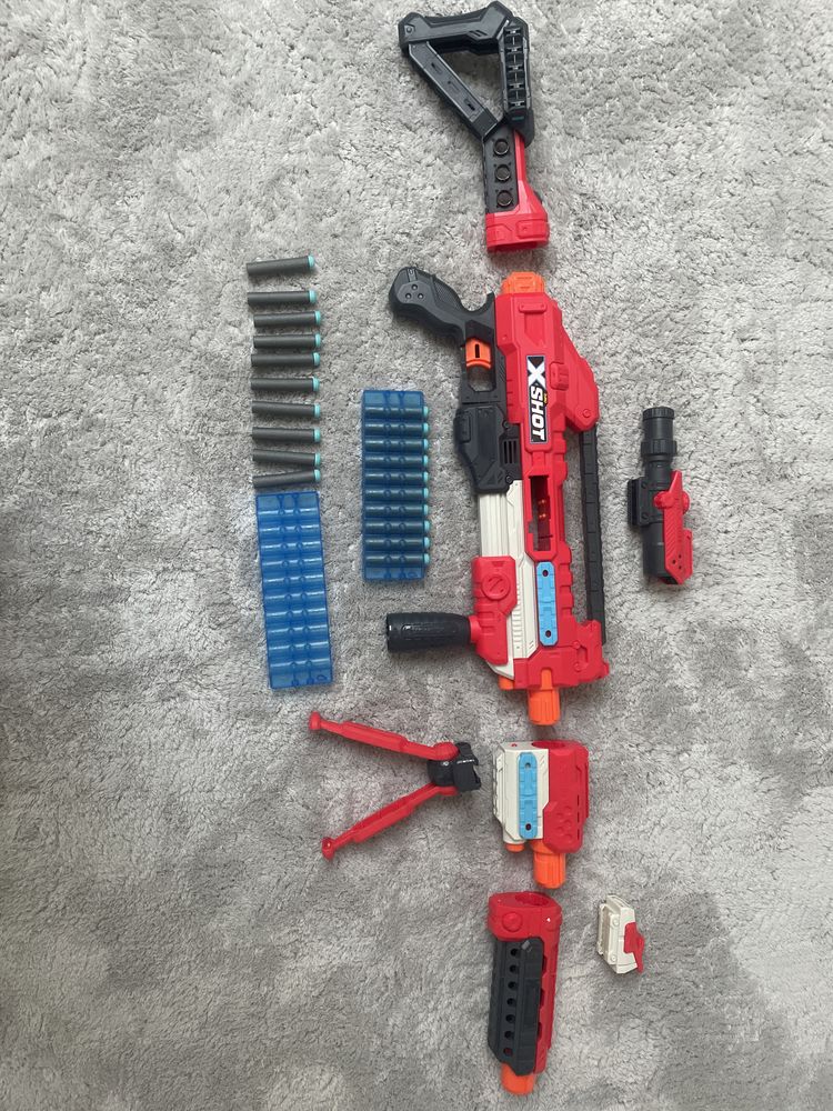 Pistolet X-shot.