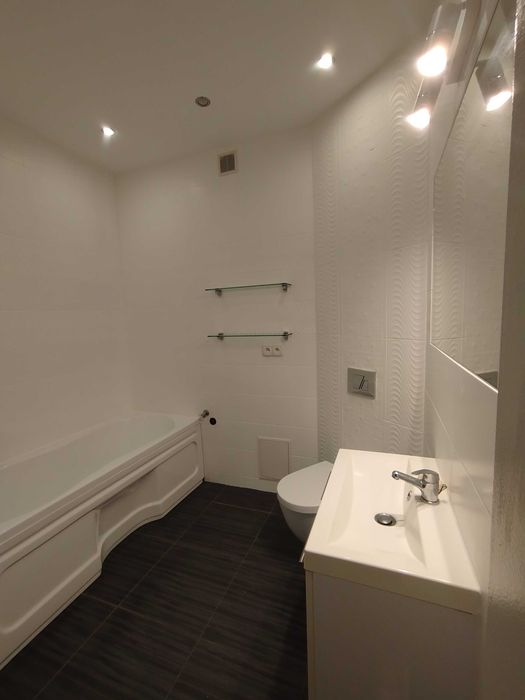 Przestronne mieszkanie w centrum do wynajęcia