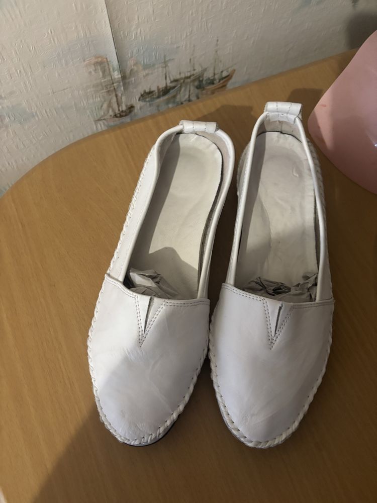 Мокасины/туфли/натуральная кожа/40го размера