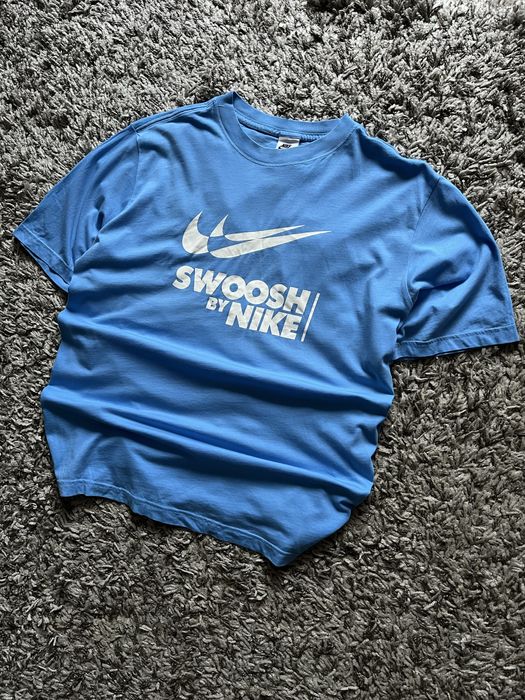 Футболка Nike Swoosh