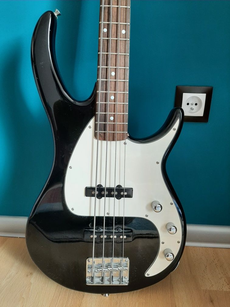 Gitara basowa Peavey Milestone BXP