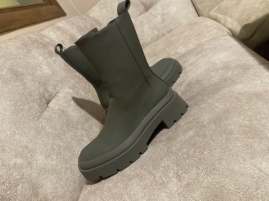 Жіночі чоботи черевики в стилі зара