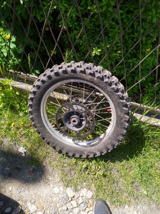 renowacja kół motocyklowych Zaplatanie centrowanie aquablasting