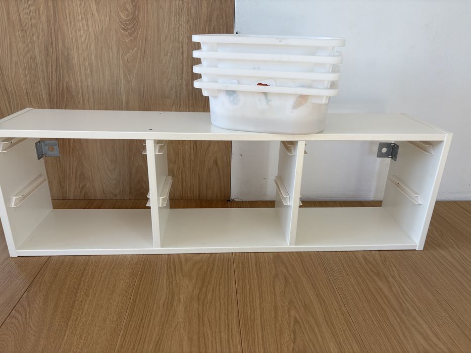 Trofast półka śvienna