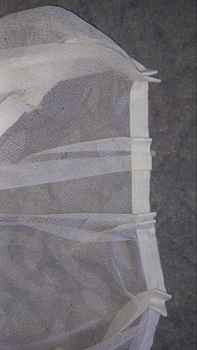 Firanka z taśmą do regulacji