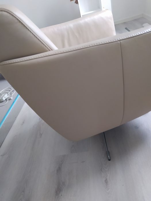 Fotel obrotowy skóra