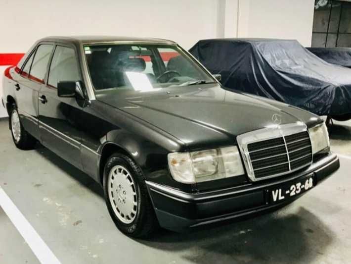 Mercedes Benz 200E (clássico certificado)