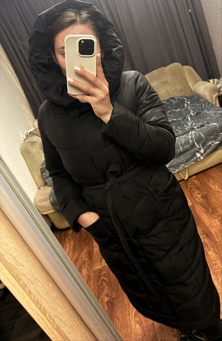 Куртка зимова подовжинна, жіноча, чорна