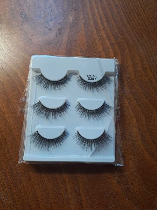 Накладні вії, різні моделі