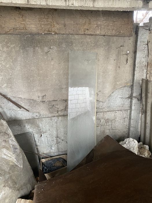 Віддам безкоштовно  червону цеглу