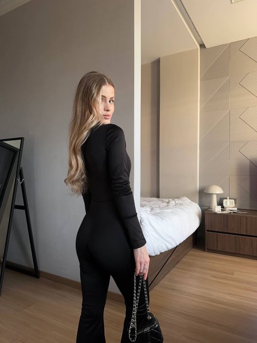 Комбінезон на замочку із кльошними штанами