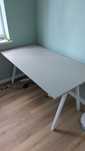 TROTTEN BIURKO IKEA 160x80 szary biały