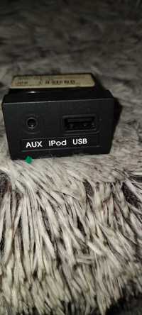 Czytnik USB AUX Adapter portu iPod AUX  HYUNDAI