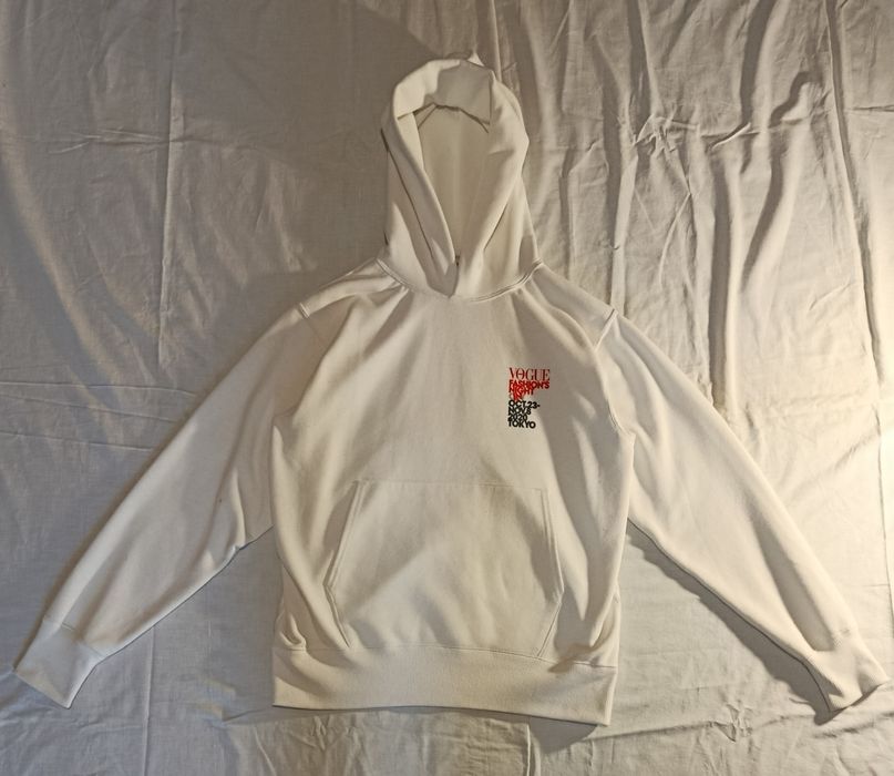 BRING × Vogue Tokyo Hoodie (M) – біла жіноча худі з арт-принтом