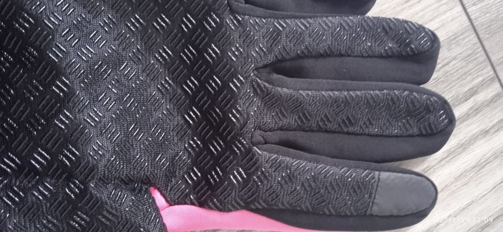 Перчатки спортивные женские прорезиненные для велосипеда