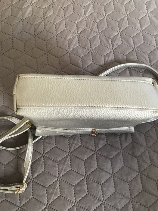 Сумочка жіноча через плече