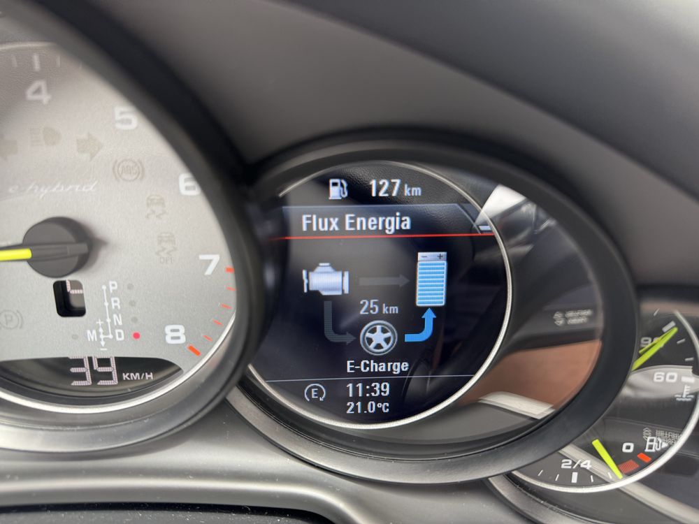 Porsche Panamera S E-Hybrid (plug-in) 3.0 V6 416cv