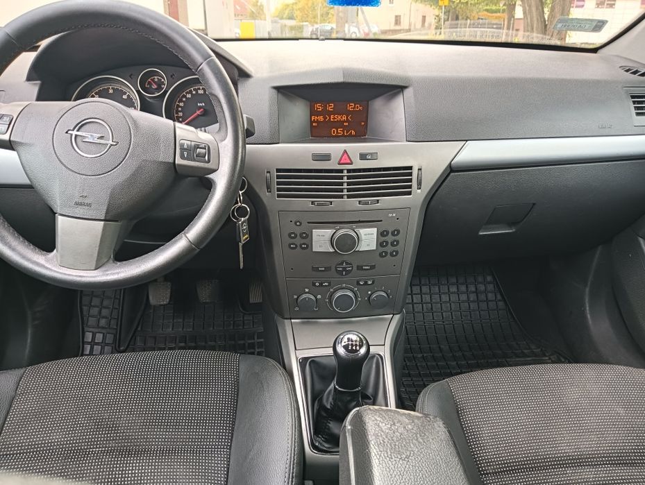Opel Astra 1.9 CDTI 120 km 2006 rok kombi