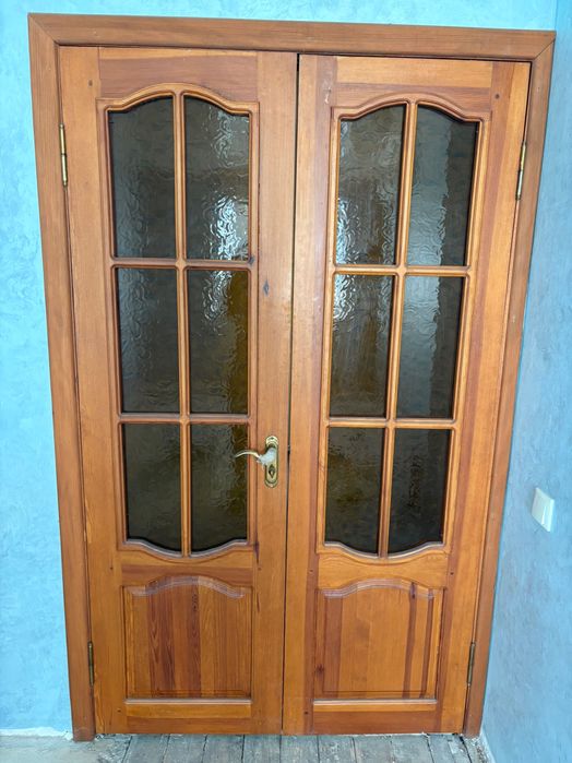 Двері повністю деревʼяні б/у