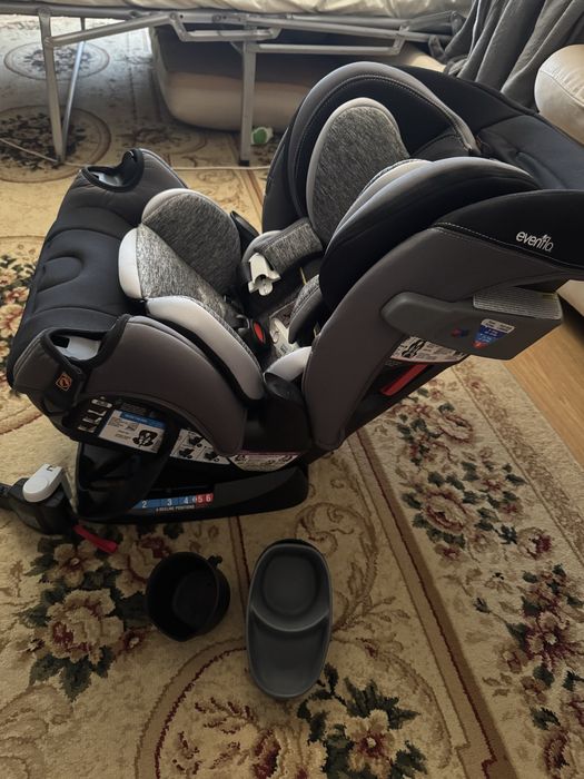 Автокресло Evenflo All4One DLX, от 1,8 до 54,4 кг Автокрісло Дитяче