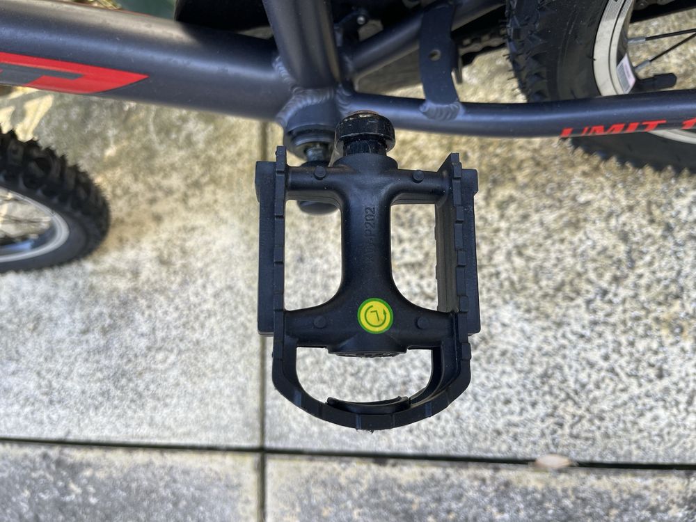 Bicicleta de aluminio menino até 10 Anos NOVA