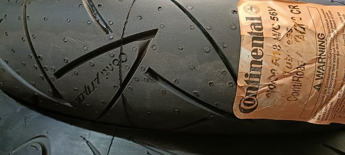 Pneu 100/90/18 continental