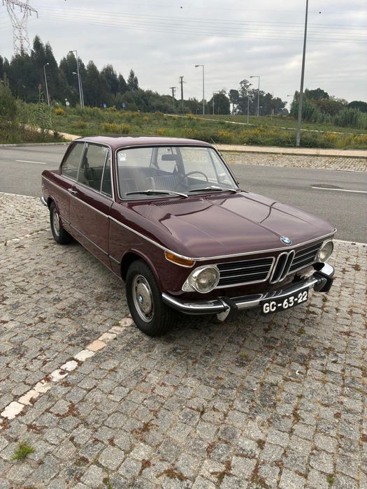 Vendo bmw 2002  gasolina