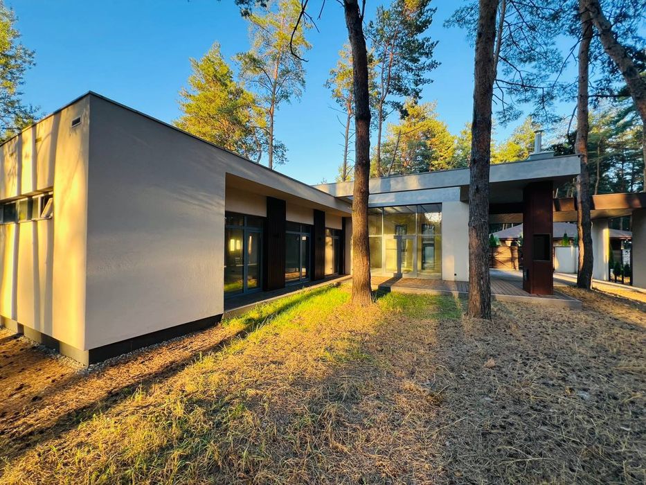 Продаётся дом в Обуховке в сосновом лесу закрытая территория река