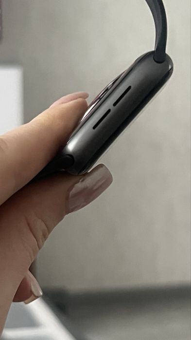 Apple Watch 4 / 44mm