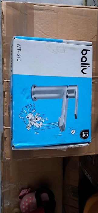 2 torneiras novas em caixa