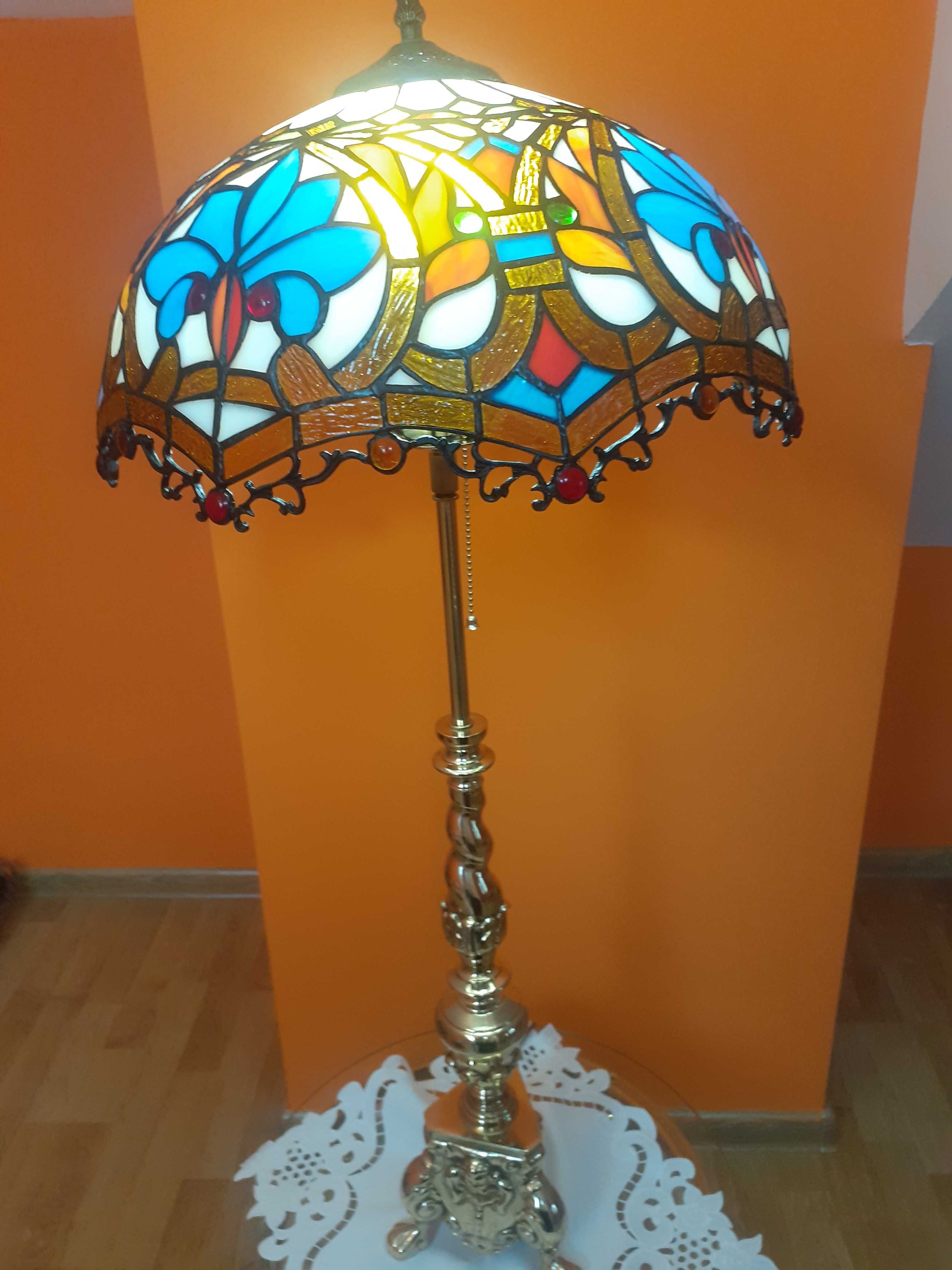 Zabytkowa mosiężna lampa witraż