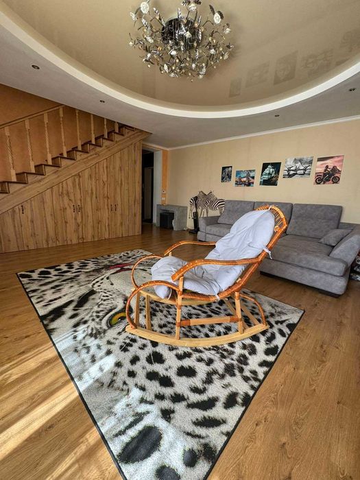 ШОК ціна за м.кв. Дворівнева 4-кімнатна квартира з ремонтом! Виставка!