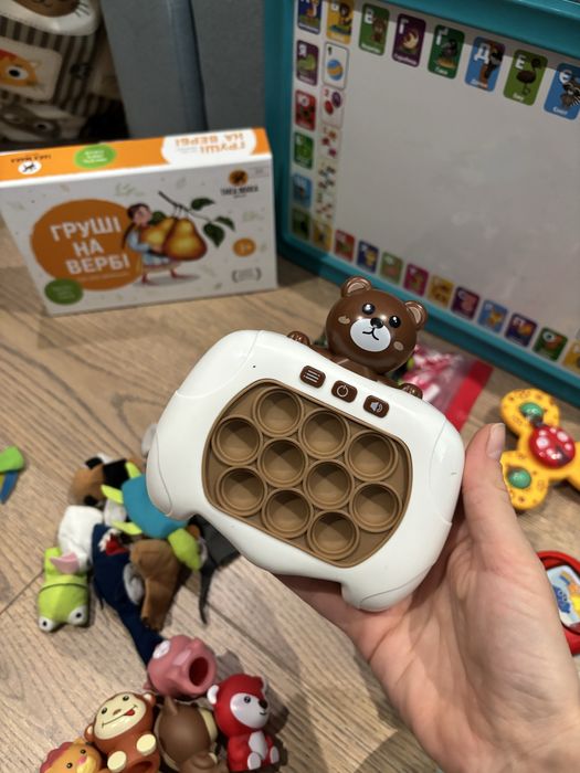 Іграшки дитячі, музичні, спінер, навчальна дошка, телефон, конструктор