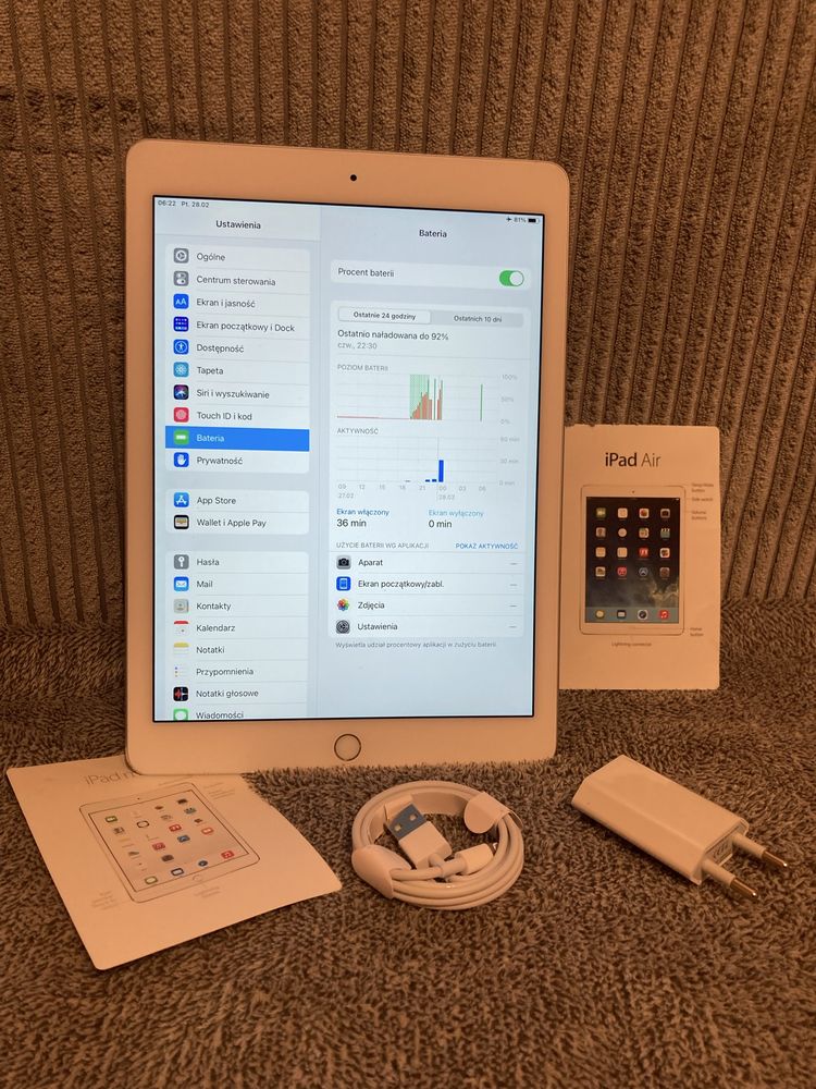 Tablet apple ipad air 2 - dobry stan , ladowarka w komplecie