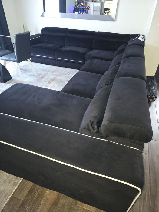 Sofa chese long muito grand e bom estado preço  fixo