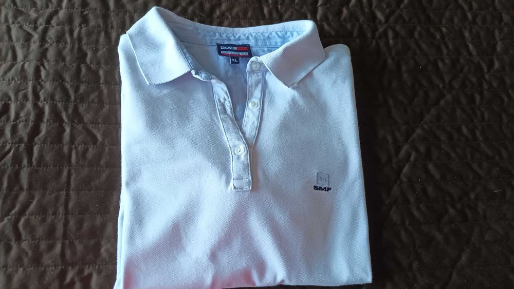 Polo em azul claro da Semáforo